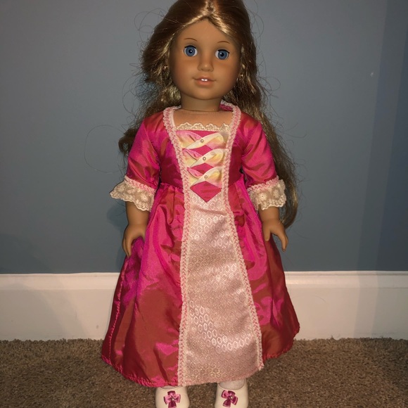 **RETIRED** elizabeth american girl doll - Picture 2 of 3